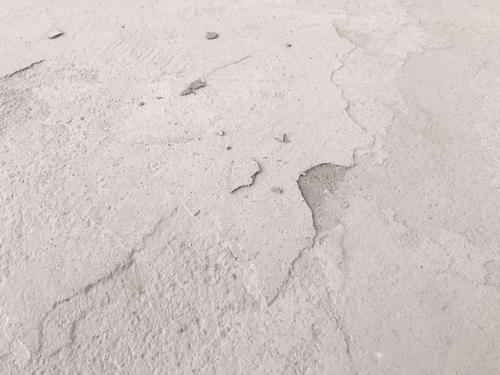 水泥地面起砂如何处理方法	(水泥地面起砂如何处理方法视频)